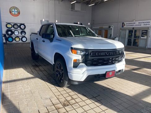 Used 2022 Chevrolet Silverado 1500 Custom w/ LPO, Dark Essentials Package image 14