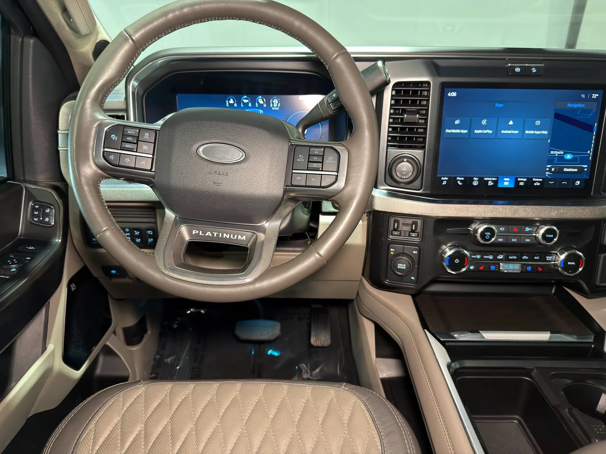 Used 2025 Ford F450 Platinum w/ Platinum Plus Package AWD/4WD image 19