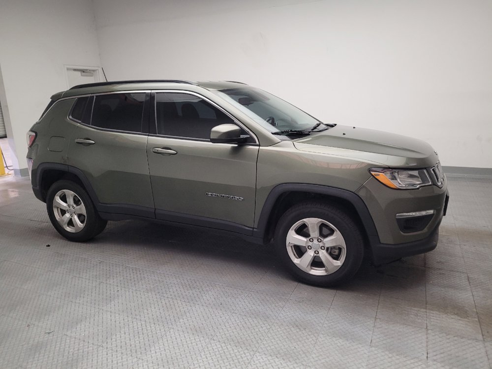 Used 2020 Jeep Compass Latitude w/ Cold Weather Group AWD/4WD image 11