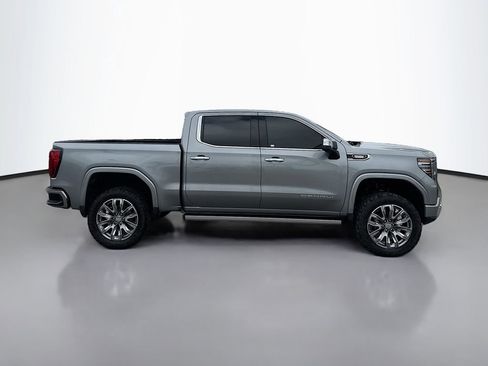 Used 2025 GMC Sierra 1500 Denali w/ Denali Reserve Package AWD/4WD image 8