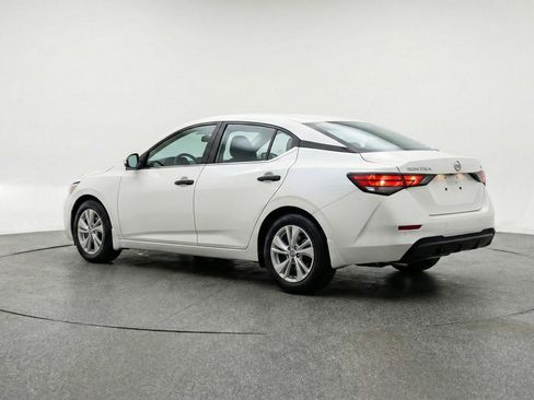 Used 2025 Nissan Sentra S FWD image 6