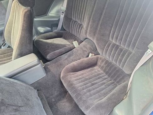 Used 1991 Pontiac Firebird Coupe RWD image 12