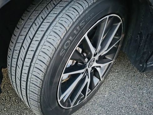 Used 2021 Toyota Camry SE image 14