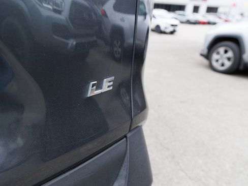 Used 2020 Toyota RAV4 LE image 12