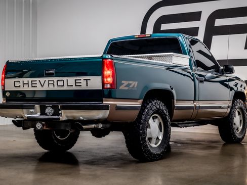 Used 1997 Chevrolet Silverado 1500 4x4 Regular Cab w/ Preferred Equipment Group 2 image 33