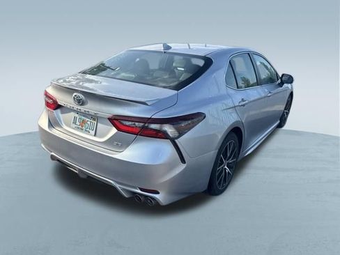 Used 2023 Toyota Camry SE FWD image 8