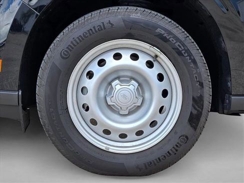 Used 2025 Ford Maverick XL w/ Equipment Group 102A AWD/4WD image 14