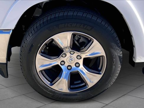 Used 2019 RAM 1500 Laramie image 11