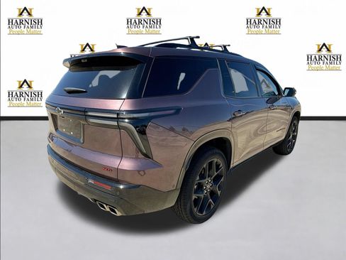 Used 2024 Chevrolet Traverse RS FWD image 5