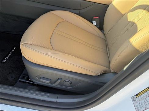 New 2026 Hyundai Sonata Limited FWD image 4