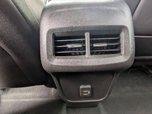 Used 2022 GMC Terrain SLE w/ Driver Convenience Package FWD image 9