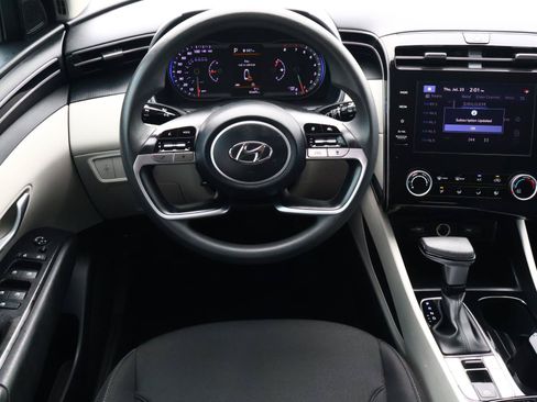 Used 2022 Hyundai Tucson SEL FWD image 8