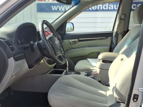 Used 2009 Hyundai Santa Fe SE w/ Premium Pkg 4 FWD image 8