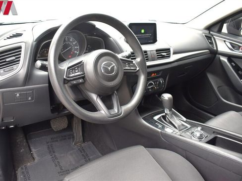 Used 2018 MAZDA MAZDA3 Sport FWD image 3