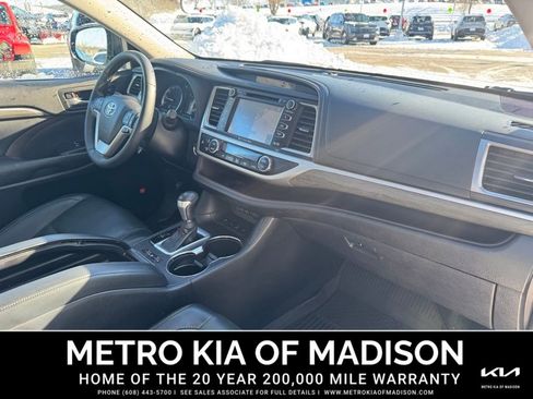 Used 2019 Toyota Highlander Limited Platinum image 33