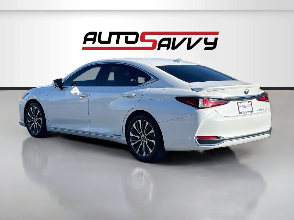 Used 2019 Lexus ES 300h w/ Premium Package FWD image 5