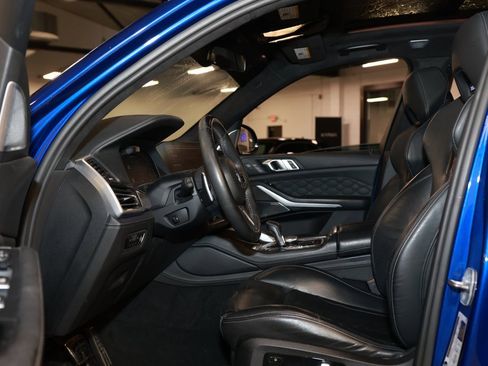 Used 2020 BMW X5 M Competition w/ Executive Package image 10