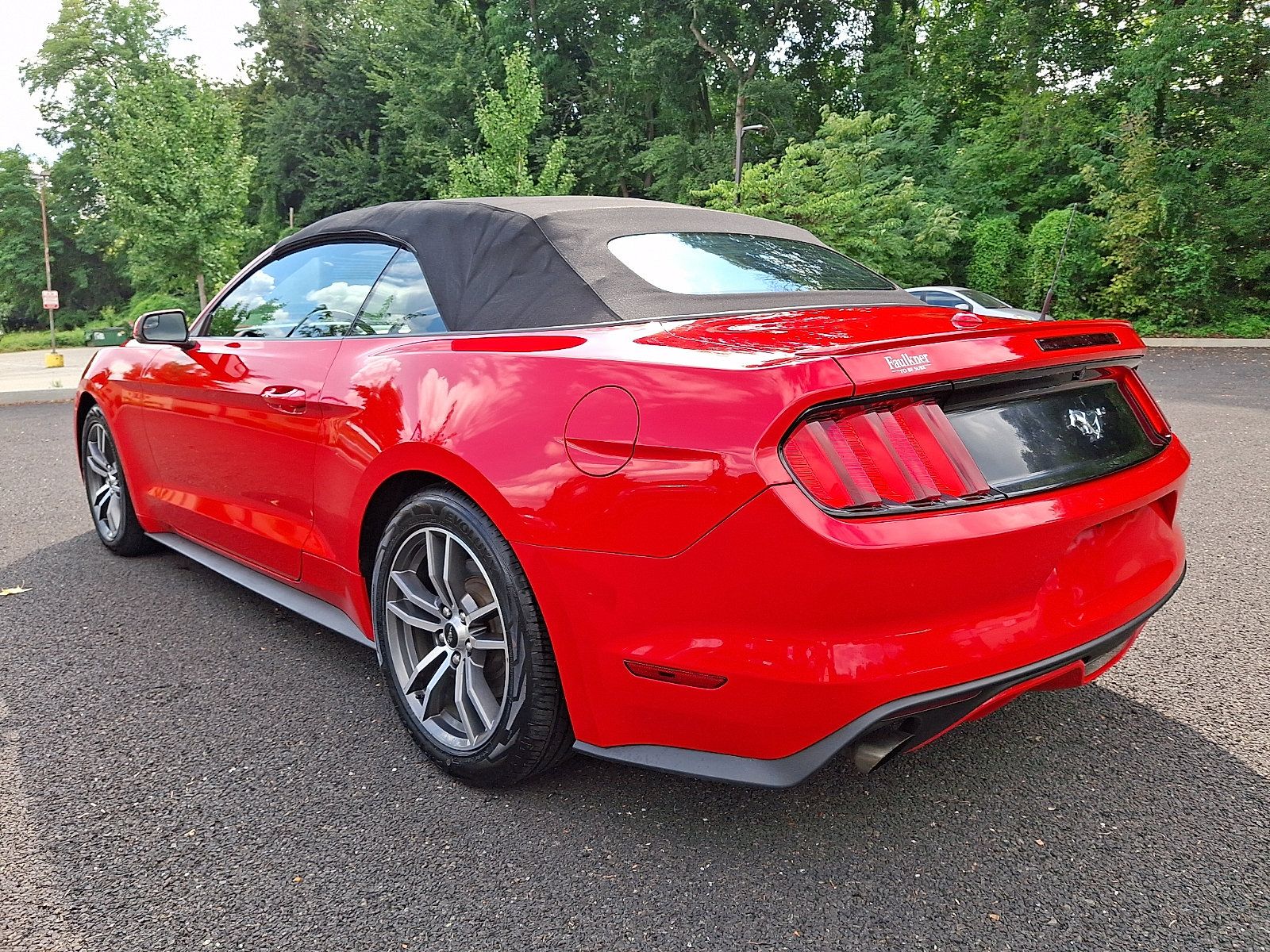 Used 2016 Ford Mustang Premium RWD image 6