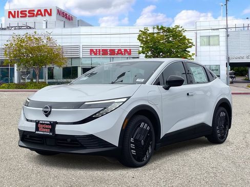New 2026 Nissan Leaf w/ Illuminated Package FWD image 1