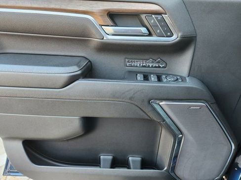 Used 2023 Chevrolet Silverado 1500 High Country w/ High Country Premium Package image 25