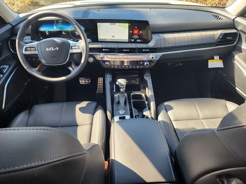 Used 2024 Kia Telluride SX image 17