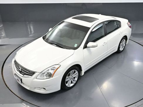 Used 2012 Nissan Altima 3.5 SR w/ Sport Pkg image 52