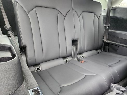 Used 2023 Audi Q7 2.0T Premium w/ Convenience Package image 18