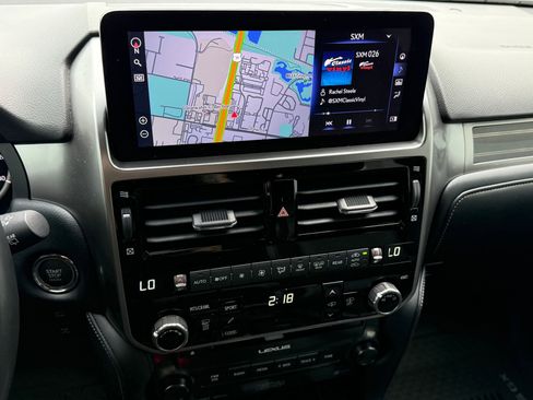 Used 2023 Lexus GX 460 Luxury image 23