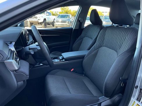 Used 2025 Toyota Camry LE image 10