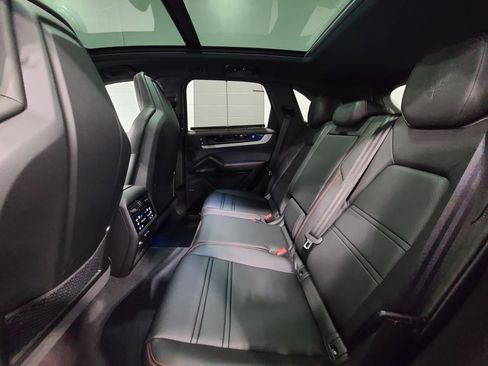 New 2026 Porsche Cayenne S image 27