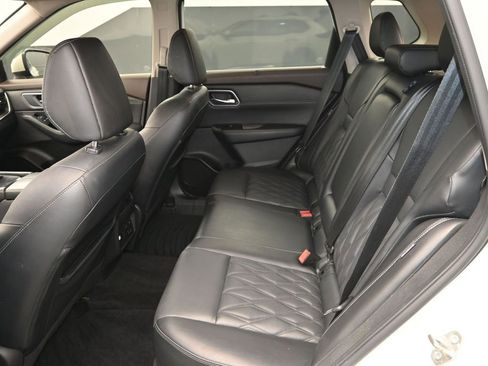 Used 2022 Nissan Rogue Platinum w/ Head-Up Display Package image 13