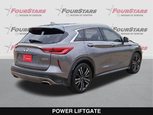 Used 2021 INFINITI QX50 Luxe w/ Appearance Package FWD image 4