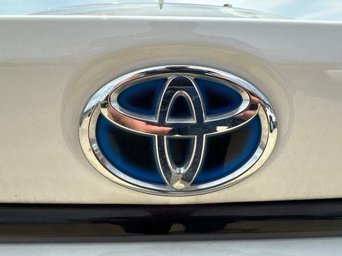 Used 2024 Toyota Corolla LE FWD image 16