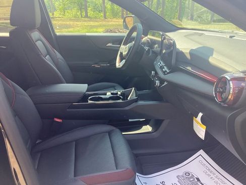 New 2026 Chevrolet Equinox RS w/ Convenience Package III FWD image 20