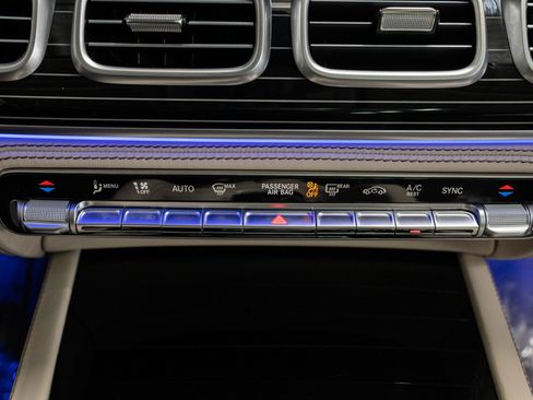 Used 2026 Mercedes-Benz Maybach GLS 600 4MATIC image 39