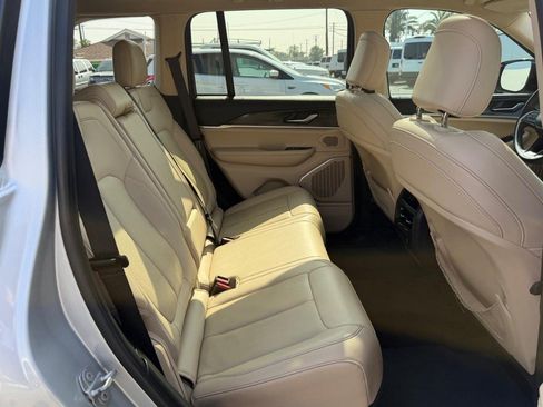 Used 2022 Jeep Grand Cherokee Limited AWD/4WD image 50