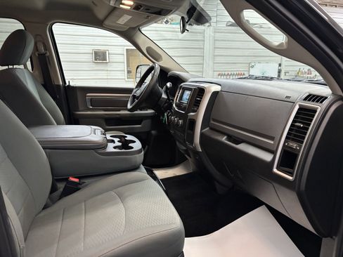 Used 2017 RAM 2500 SLT image 25