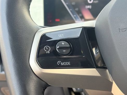 Used 2022 BMW iX xDrive50 w/ Premium Package AWD/4WD image 22