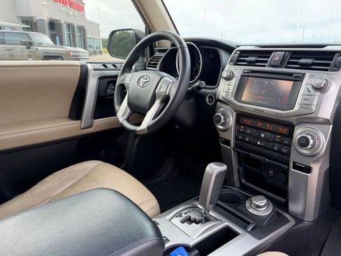 Used 2012 Toyota 4Runner Limited AWD/4WD image 13