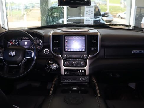 Used 2019 RAM 1500 Laramie AWD/4WD image 35
