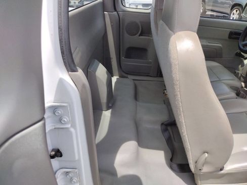 Used 2005 Chevrolet Colorado 2WD Extended Cab image 12