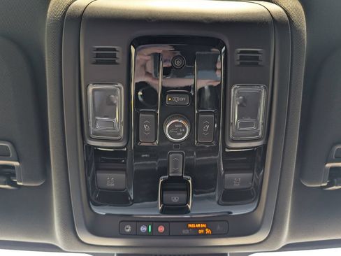 Used 2026 Chevrolet Suburban Premier w/ Sun And Tow Package RWD image 13