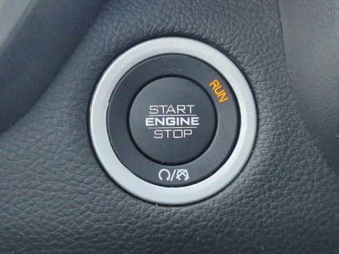 Used 2023 RAM 1500 Big Horn image 28