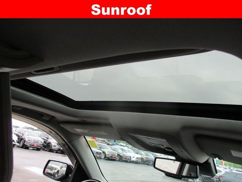 Used 2018 Chevrolet Tahoe LT AWD/4WD image 19