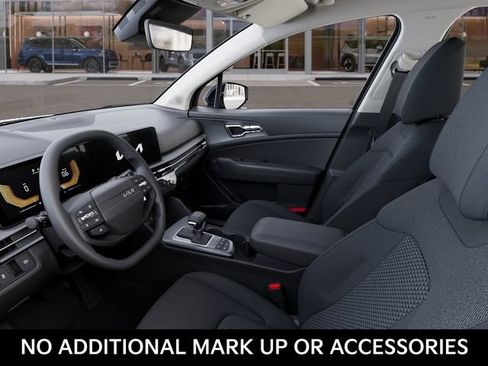 New 2026 Kia Sportage LX FWD image 17