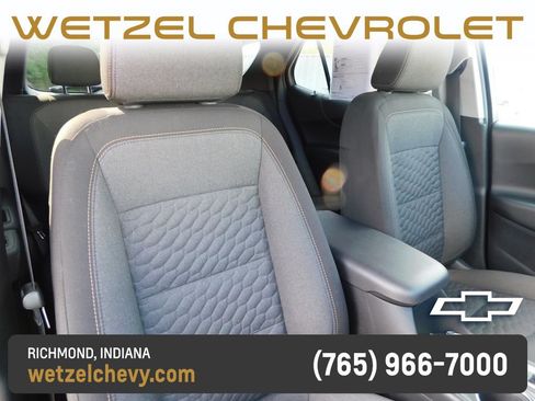 Used 2020 Chevrolet Equinox LT FWD image 19