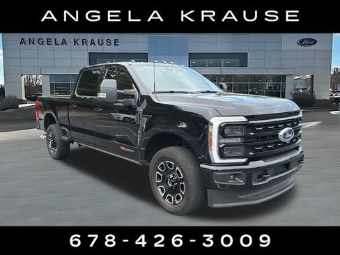 Used 2025 Ford F250 Platinum AWD/4WD image 1