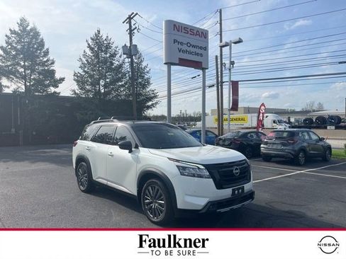 Certified 2023 Nissan Pathfinder SL w/ SL Premium Package image 1
