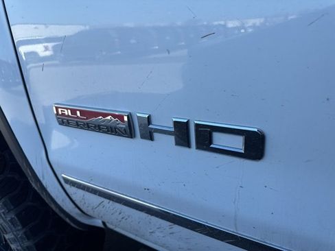 Used 2015 GMC Sierra 2500 SLT w/ Duramax Plus Package image 8