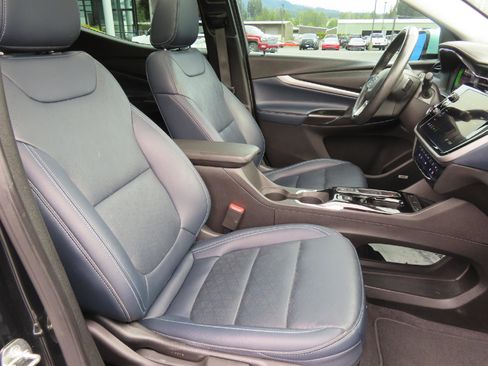 Used 2023 Chevrolet Bolt EUV Premier w/ Sun & Sound Package FWD image 48